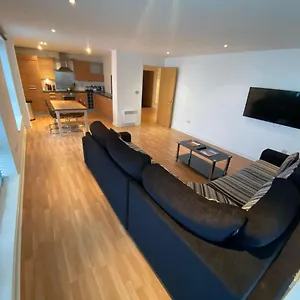 Blue Harbour Apartments Apartment