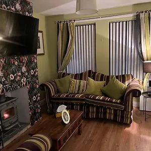 11 Parkmore Street, Ormeau Road, Belfast, Bt7 2gt, 2 Bedroom House , Belfast United Kingdom